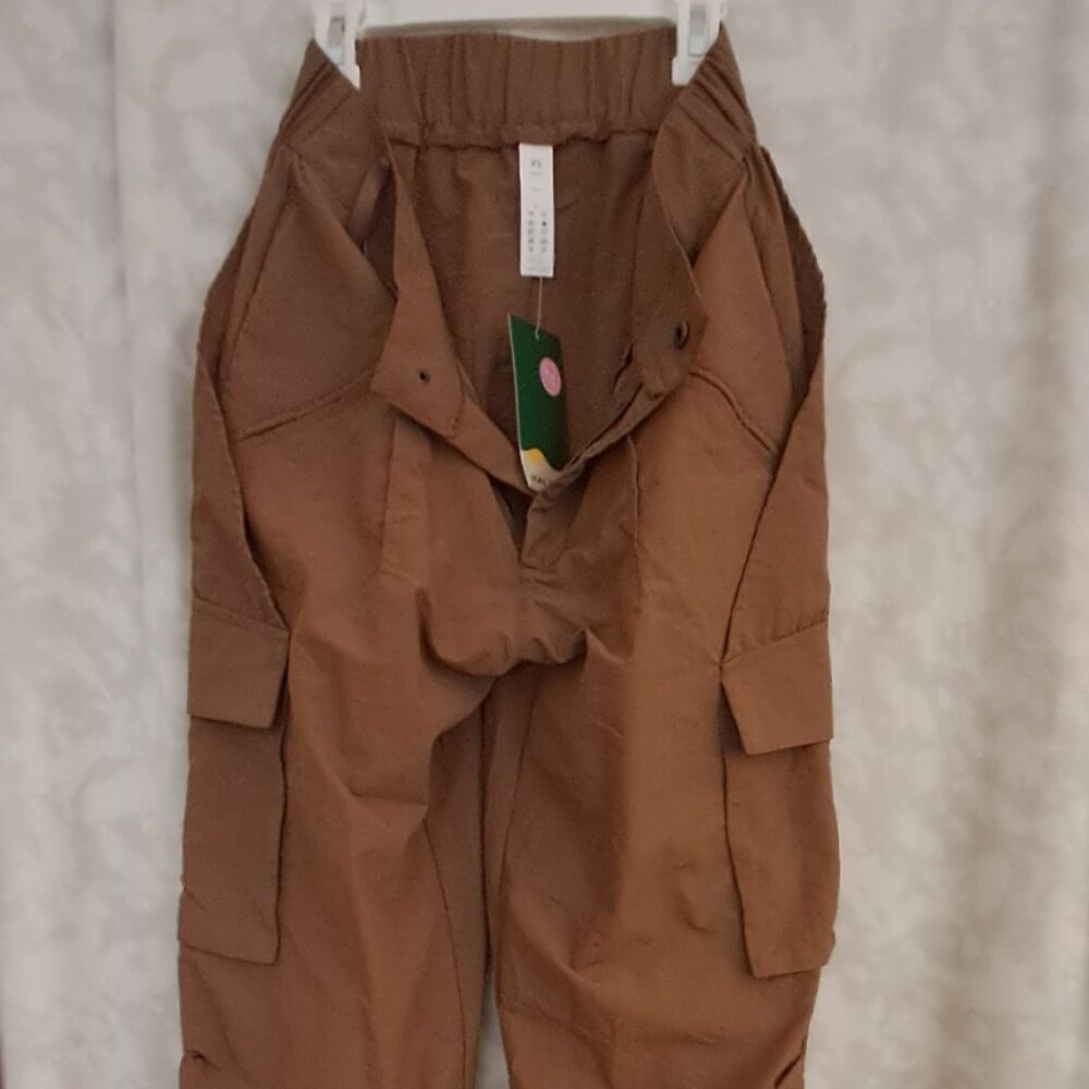 Halara Wide Leg Cargo Pants, NWT